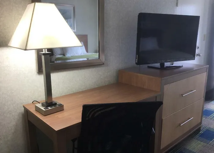 Days Inn By Wyndham Athens