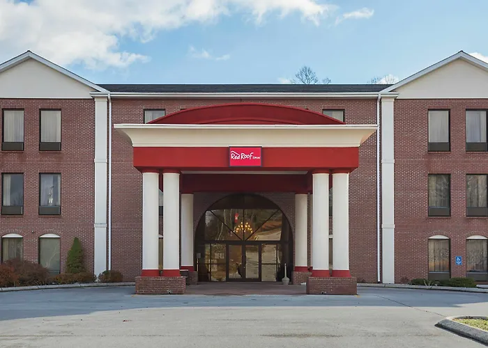 Whitley City Hotels