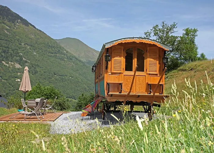 Hotel Roulottes Montagne Pyrenees à Luz-Saint-Sauveur