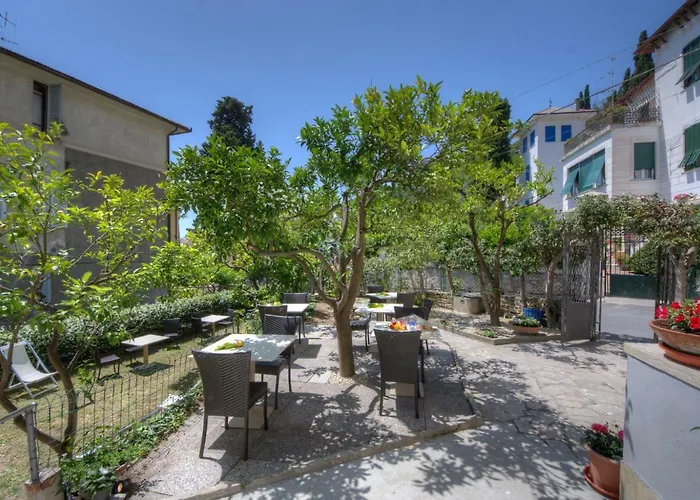 Hotel Rione San Carlo Finale Ligure