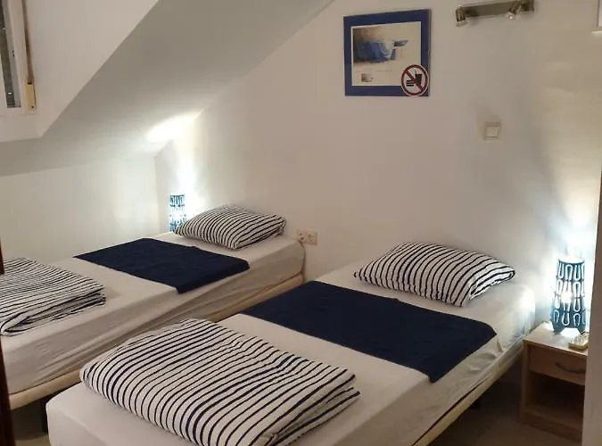 Casa Roberto Guest House "Casa Compartida" Benalmádena