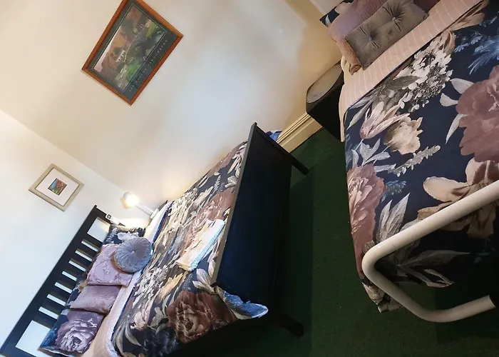 Lancelin Hotels