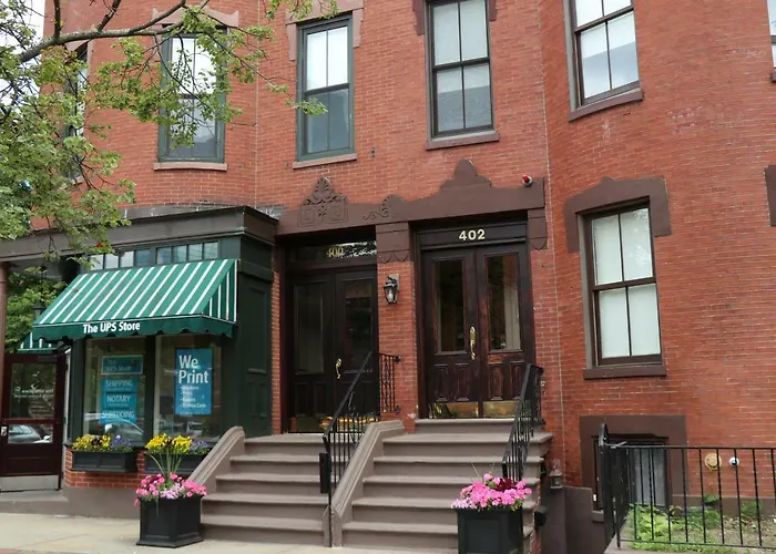 Charming Studio In Boston Brownstone, C. Ave #33