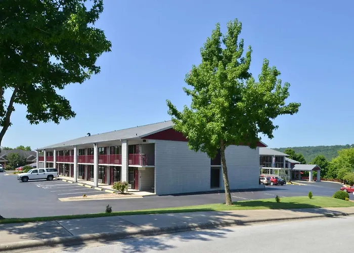 Ramada By Wyndham Branson