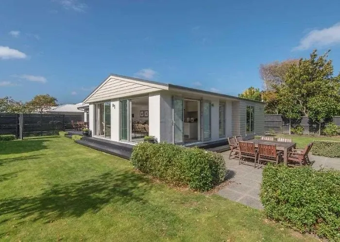 Bed & Breakfast In The Heart Of Fendalton Christchurch