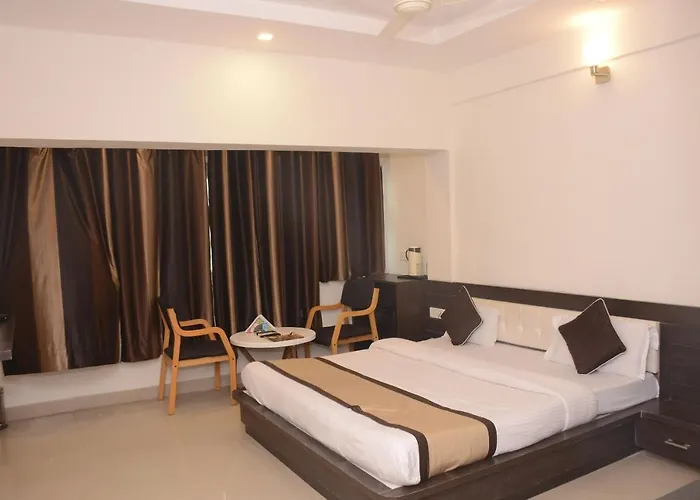 Hotel Bharat