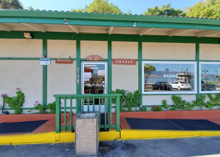 Kelseyville Hotels