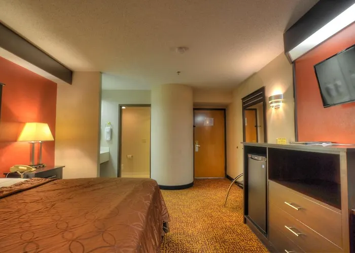 Smoky Mountain Inn & Suites Cherokee