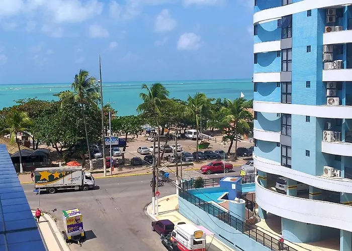 NA BEIRA MAR DE PAJUCARA- EDIF NEO- APARTAMENTO QUARTO E SALA - POSSUI VARANDA- VISTA LATERAL DO MAR-RUA JULIO PLECH FILHO 60 ESQUINA COM AVENIDA DOUTOR ANTONIO GOUVEIA - CONSUMO ELETRICO É PAGO No CKECK-OUT - 1 KWH É 1,35 REIAS