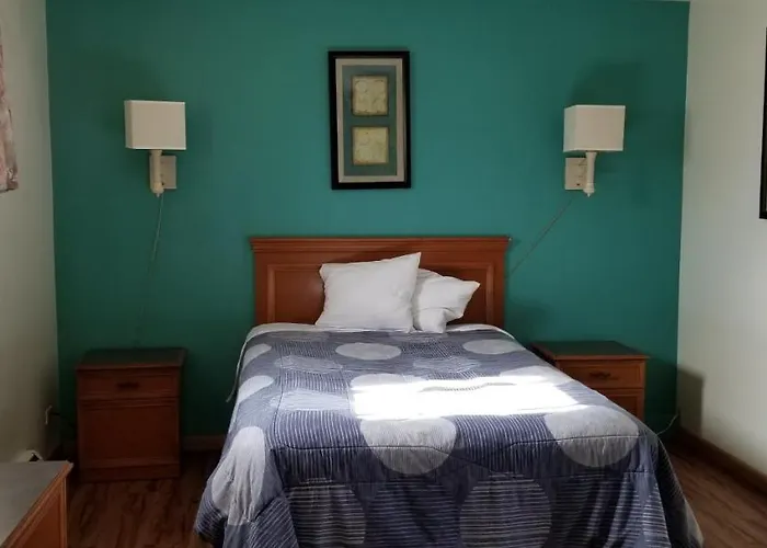 Evans Hotels