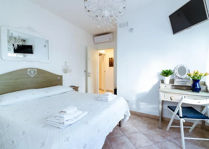 "6 In Centro" Guest House Sanremo