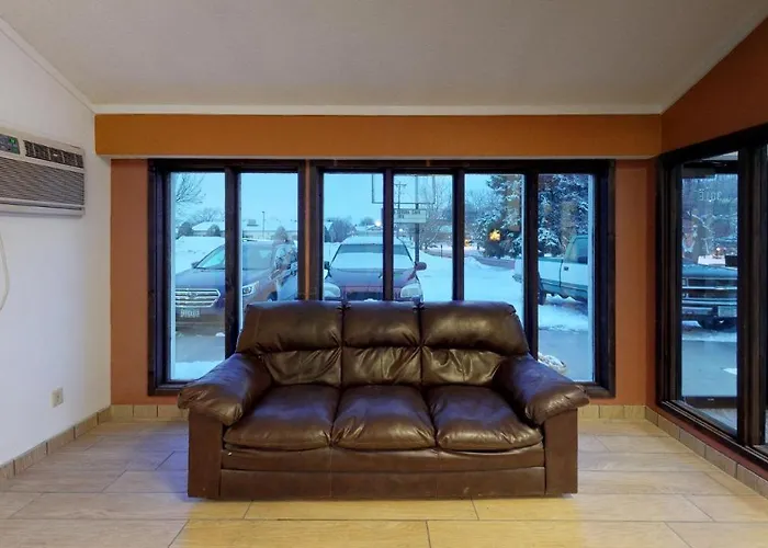 Waconia Hotels