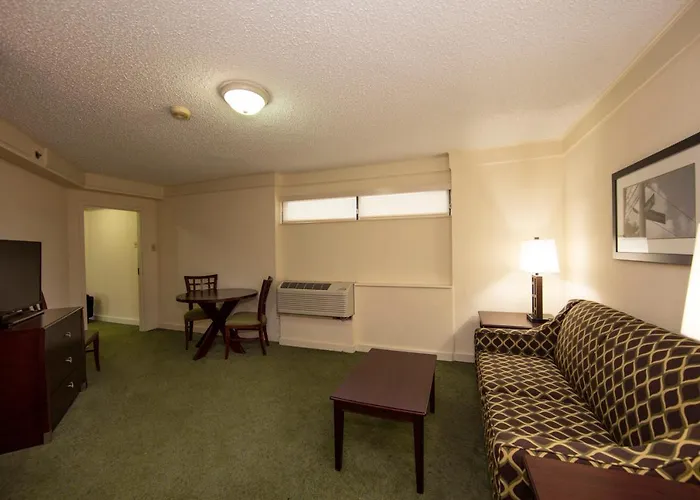 Holiday Inn Athens - University Area
