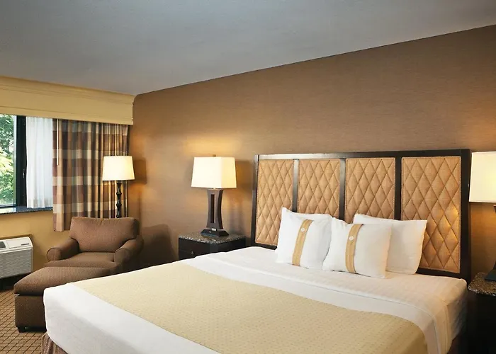 Holiday Inn Long Beach-Downtown Area