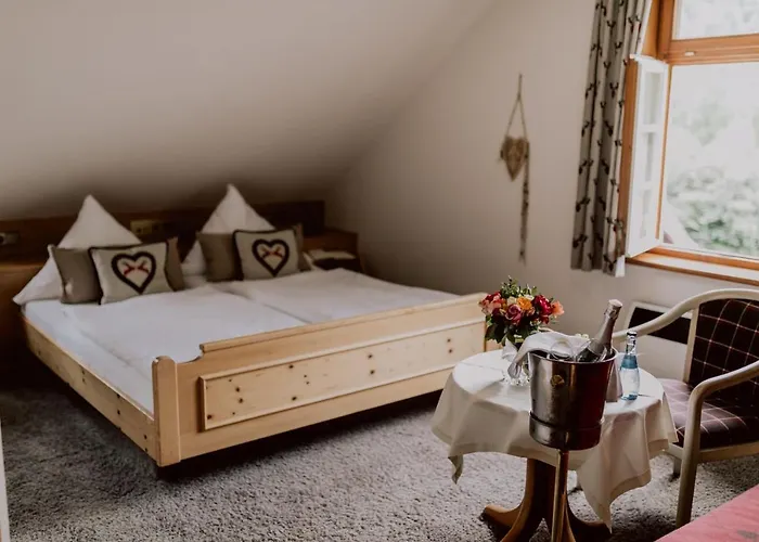 Hotels in Neuenburg (Enz)