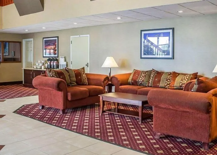 Norwood Inn & Suites Eagan St Paul & Mall Of America