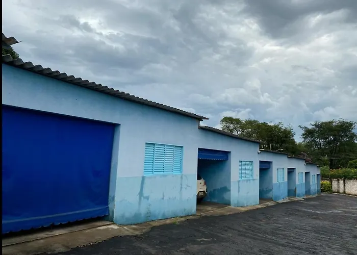 Aquarius Motel IV