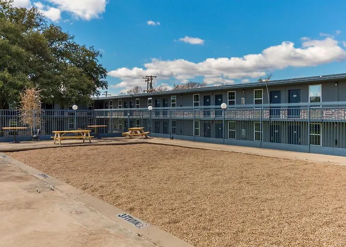 Motel 6-Temple, Tx
