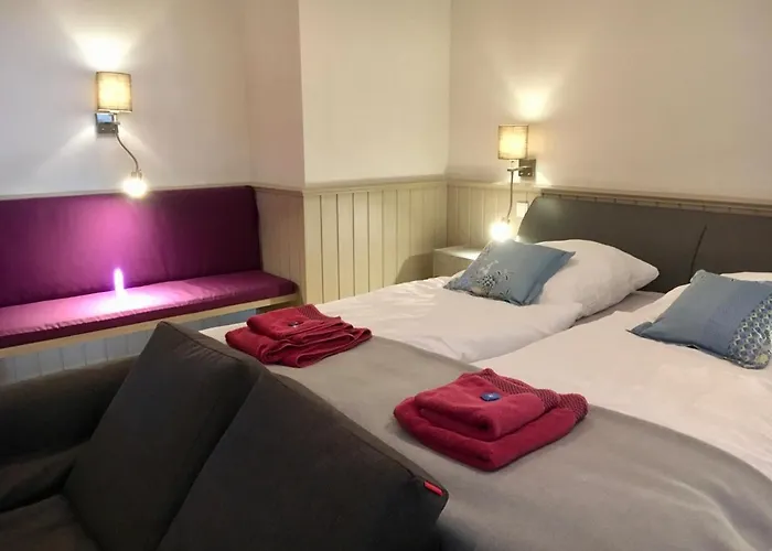 Hotels in Waabs