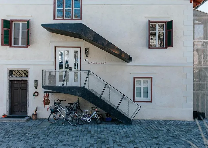 Bed and Breakfast Niedermairhof Bruneck